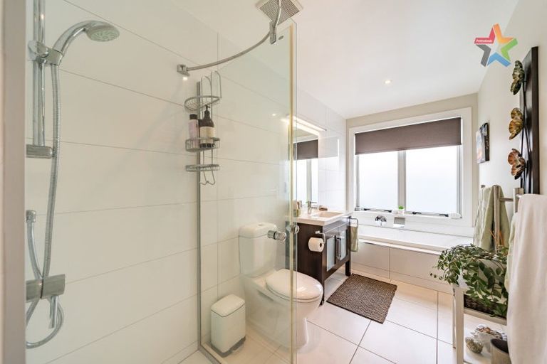 Photo of property in 6a Nelson Street, Petone, Lower Hutt, 5012