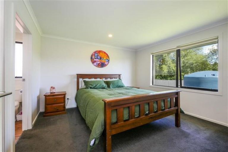 Photo of property in 2 Snowdon Street, Allanton, Mosgiel, 9092