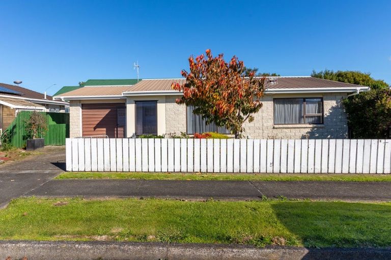 Photo of property in 28b Pollen Street, Woodville, 4920