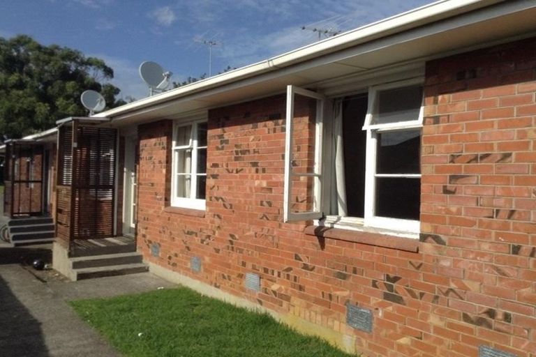 Photo of property in 24 Leonard Road, Mount Wellington, Auckland, 1060