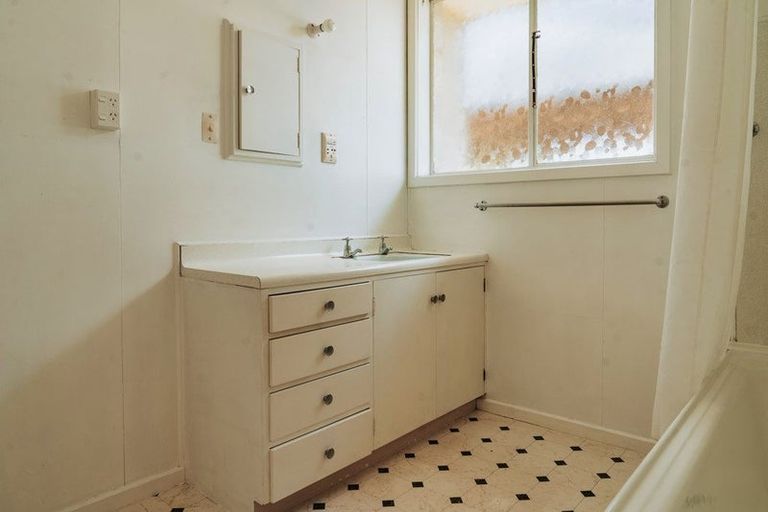 Photo of property in 62 Ajax Street, Milton, 9220