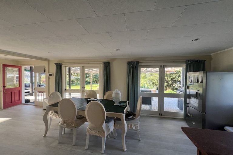 Photo of property in 92 Rahui Road, Otaki, 5512