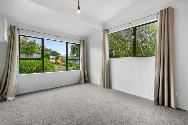 Photo of property in 10 Mabbett Lane, Waimauku, 0883