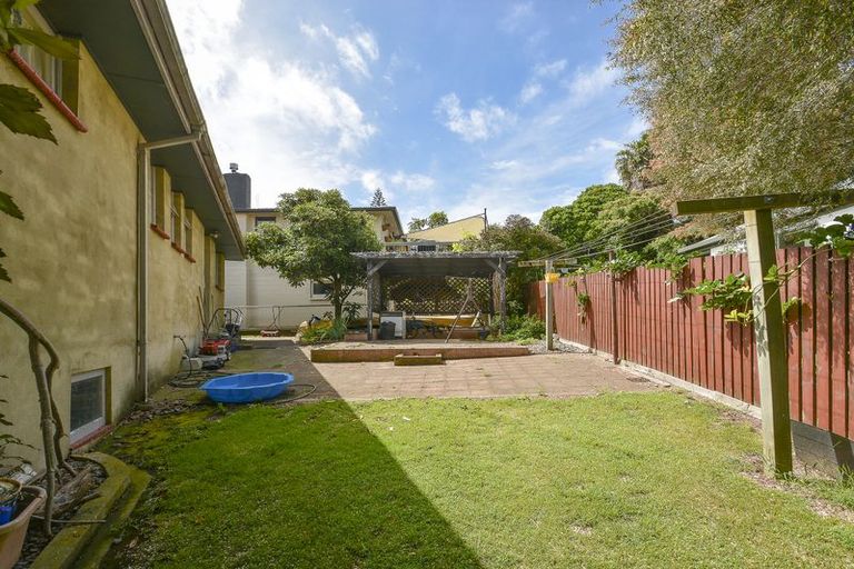 Photo of property in 144 Bellevue Road, Brookfield, Tauranga, 3110