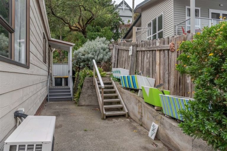 Photo of property in 20 Voelas Road, Lyttelton, 8082