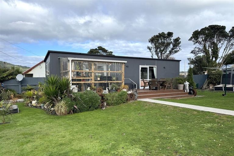 Photo of property in 2 Coakley Street, Blaketown, Greymouth, 7805