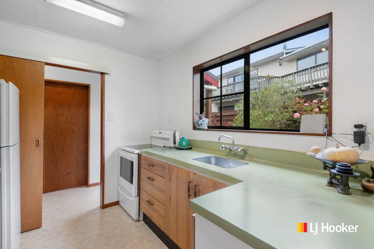 Photo of property in 16 Walton Park Avenue, Fairfield, Dunedin, 9018