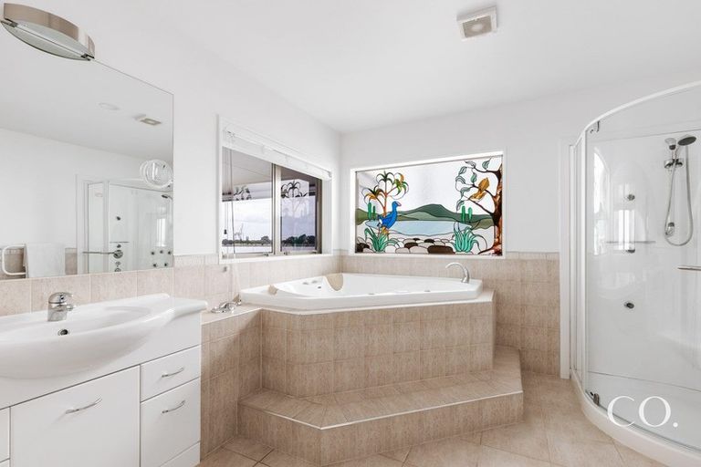 Photo of property in 46 Harbour Drive, Otumoetai, Tauranga, 3110