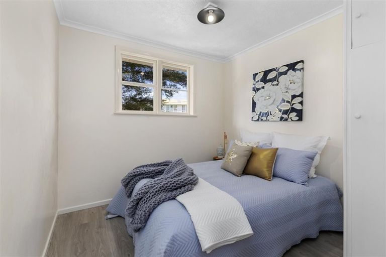 Photo of property in 14 Hanson Grove, Stokes Valley, Lower Hutt, 5019