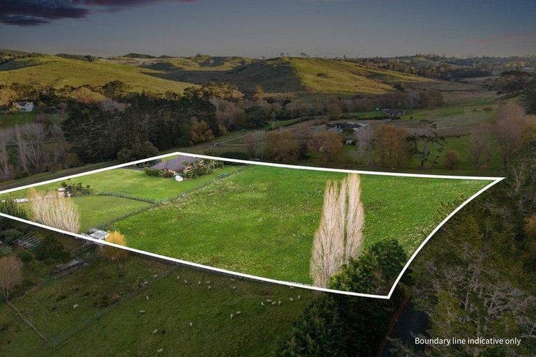 Photo of property in 8b Willow Lane, Stillwater, Silverdale, 0993