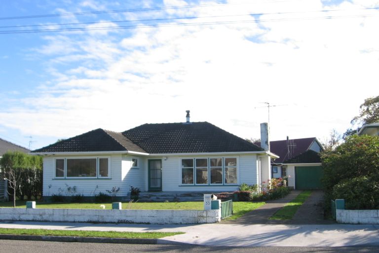 Photo of property in 33 Atmore Avenue, Otaki, 5512