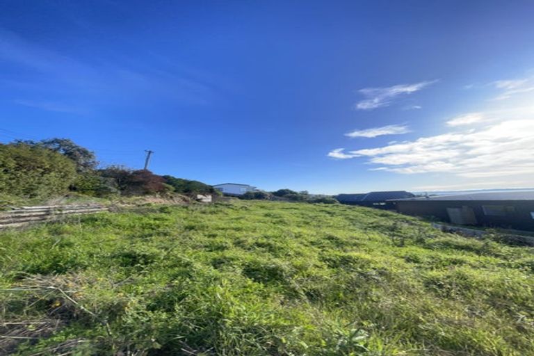 Photo of property in 1/28 Maffeys Road, Mount Pleasant, Christchurch, 8081