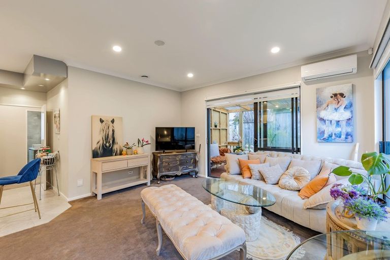 Photo of property in 136 Jeffs Road, Flat Bush, Auckland, 2016