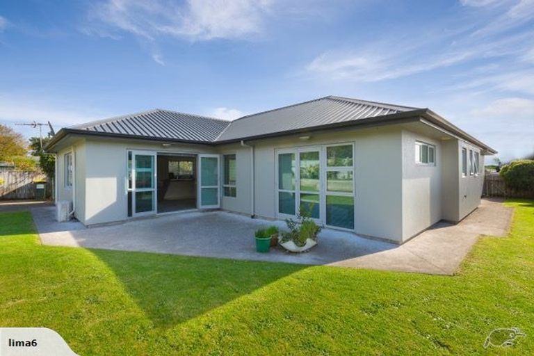 Photo of property in 30 Penrod Drive, Bell Block, New Plymouth, 4312