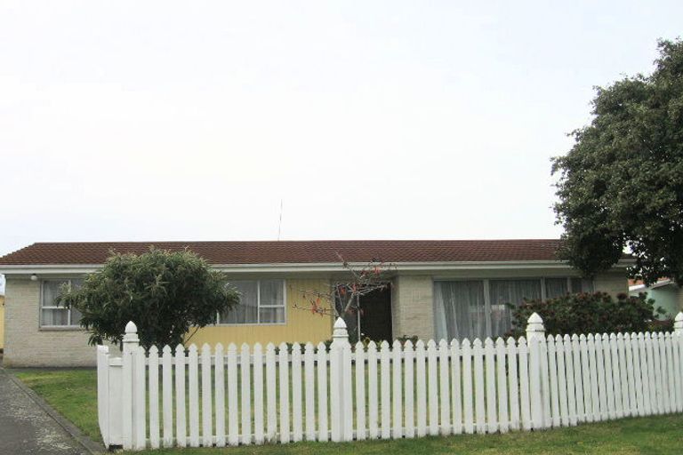 Photo of property in 4 Blenheim Street, Taradale, Napier, 4112