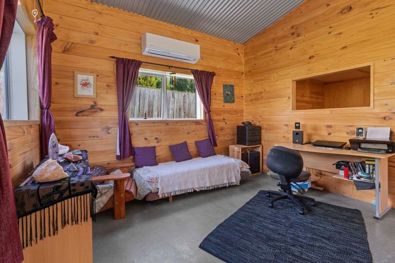 Photo of property in 18 Oxford Road, Lake Rotoma, Rotorua, 3074