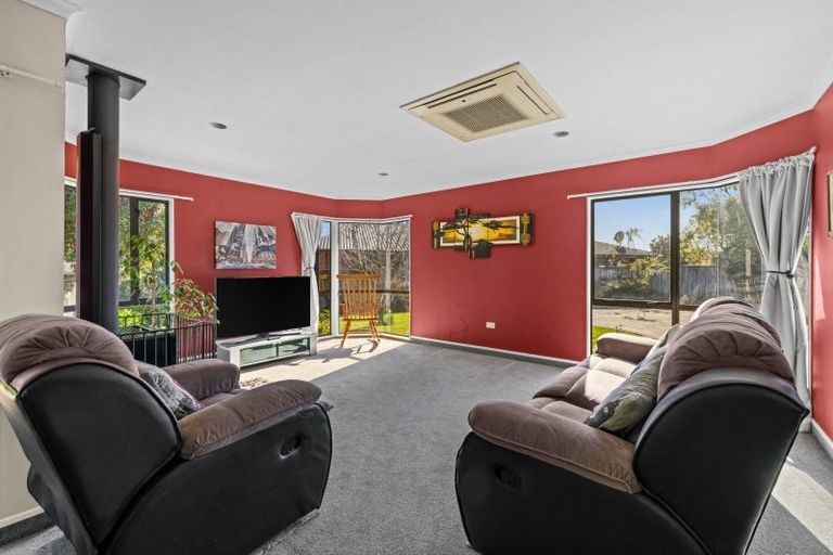 Photo of property in 17 Penlington Place, Havelock North, 4130