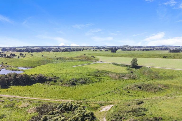 Photo of property in 49 Whio Grove, Hokio Beach, 5571