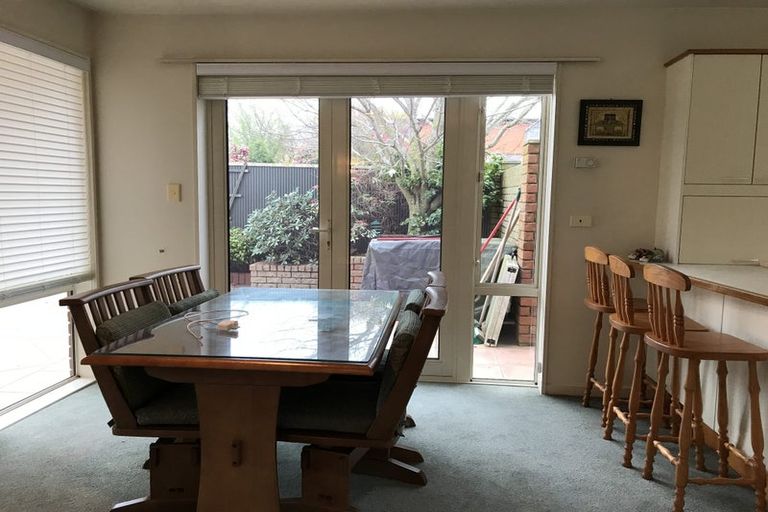 Photo of property in 2/271 Memorial Avenue, Burnside, Christchurch, 8053