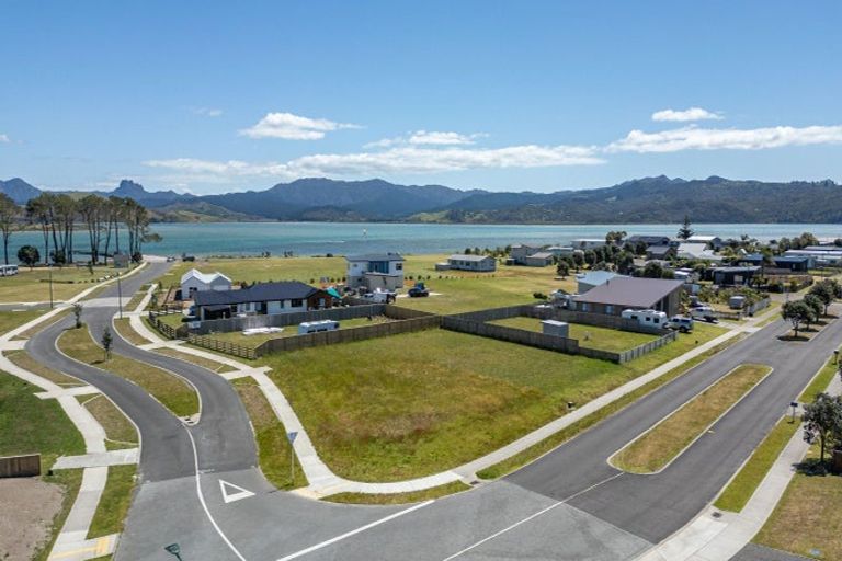 Photo of property in 174 Harbour Drive, Matarangi, Whitianga, 3592