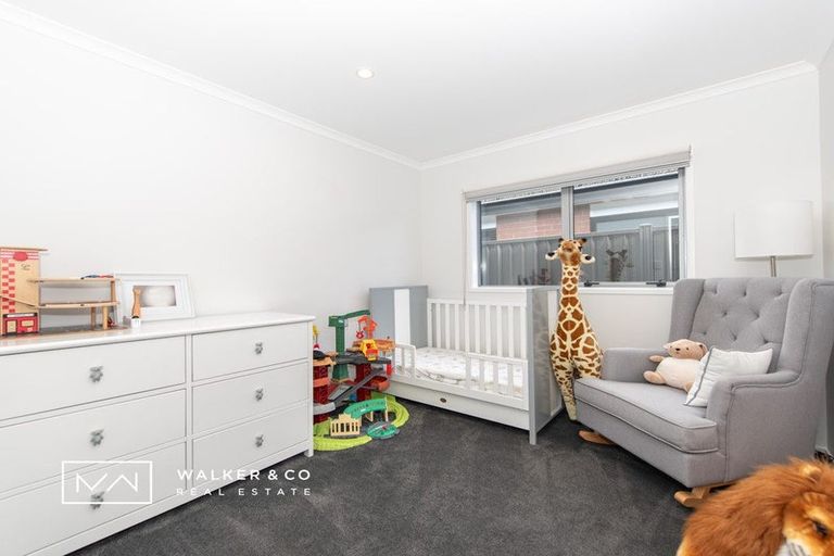 Photo of property in 42 Te Kaeaea Crescent, Wallaceville, Upper Hutt, 5018