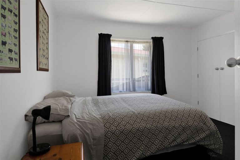 Photo of property in 60 Egmont Street, Hawera, 4610