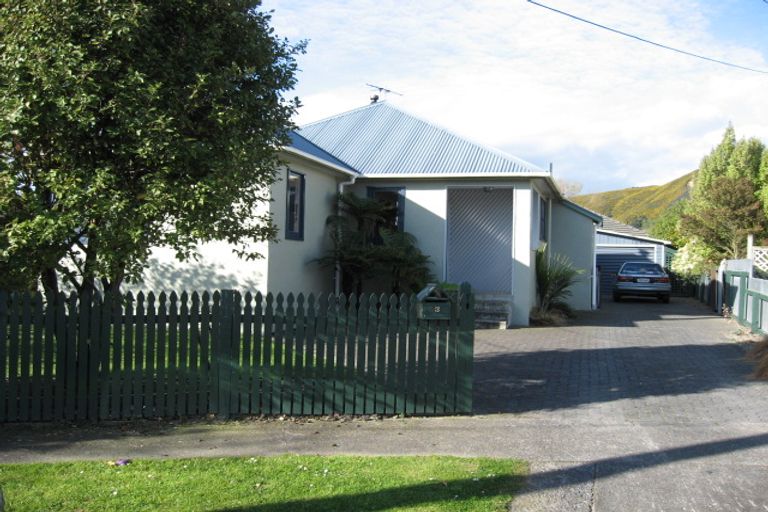 Photo of property in 3 Te Whiti Grove, Waterloo, Lower Hutt, 5011