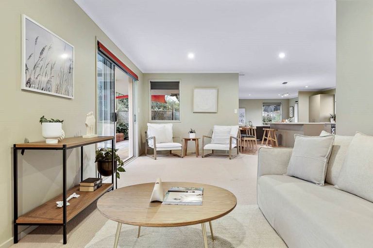 Photo of property in 24 Gavinike Place, Waimauku, 0812