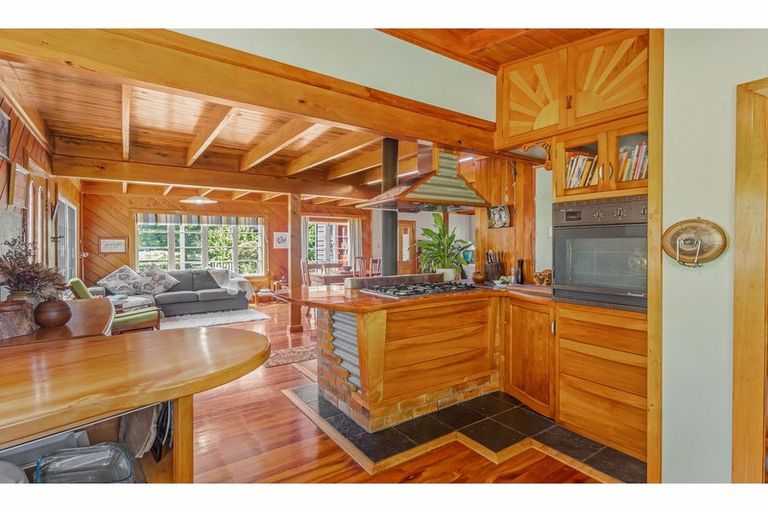 Photo of property in 1059 Pouto Road, Te Kopuru, 0391