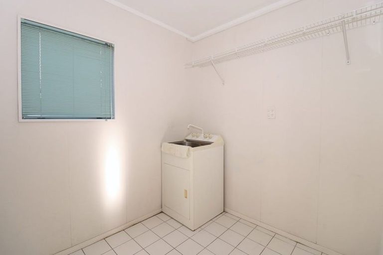 Photo of property in 1/26 The Parade, Bucklands Beach, Auckland, 2012