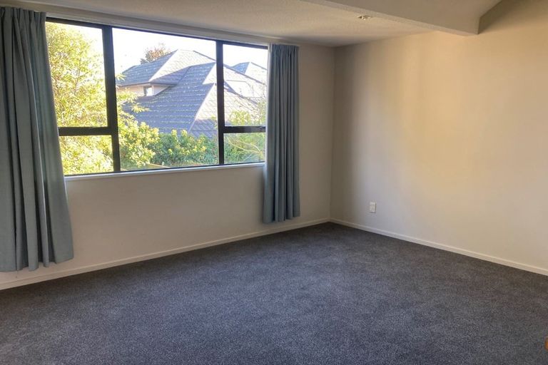 Photo of property in 17 Tintern Avenue, Avonhead, Christchurch, 8042