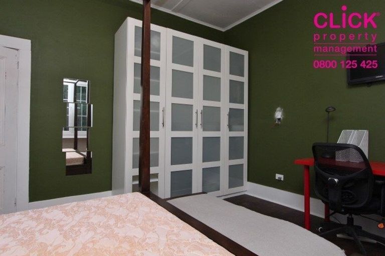 Photo of property in 157 Ravensbourne Road, Ravensbourne, Dunedin, 9022