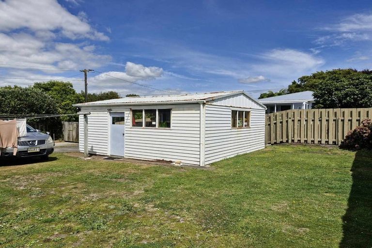 Photo of property in 14 Trafalgar Street, Westown, New Plymouth, 4310