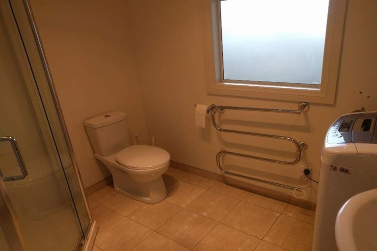 Photo of property in 25a Sycamore Drive, Sunnynook, Auckland, 0620