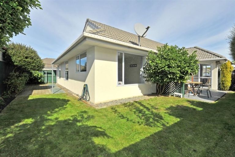 Photo of property in 2/33 Kintyre Drive, Broomfield, Christchurch, 8042