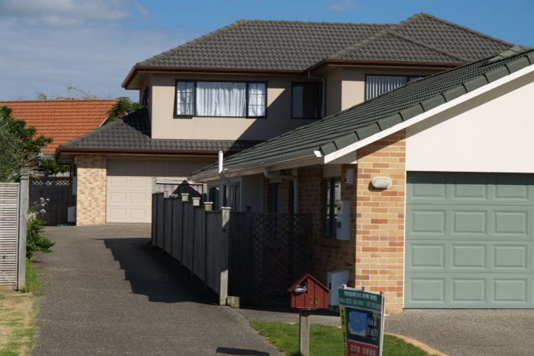 Photo of property in 26 Stellamaris Way, Northpark, Auckland, 2013
