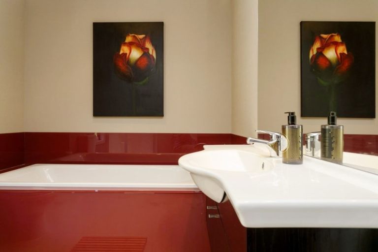 Photo of property in 28 Shera Street, Acacia Bay, Taupo, 3330