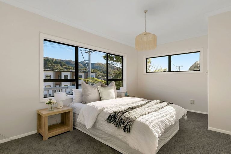 Photo of property in 40 Hinau Street, Tawa, Wellington, 5028