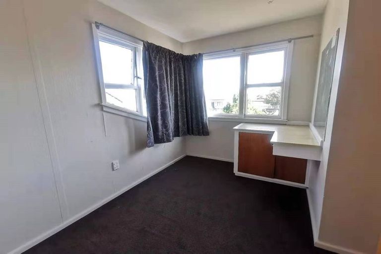 Photo of property in 129 Springs Road, Hornby, Christchurch, 8042