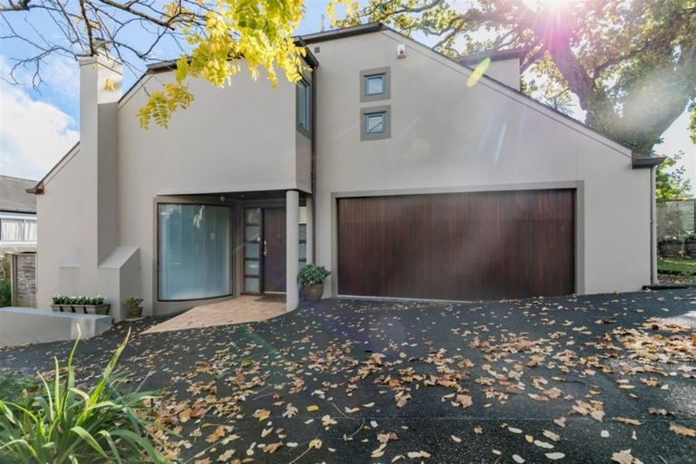 Photo of property in 145a St Heliers Road, Saint Heliers, Auckland, 1071