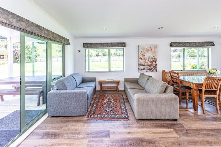 Photo of property in 1036 State Highway 4, Parikino, Wanganui, 4573