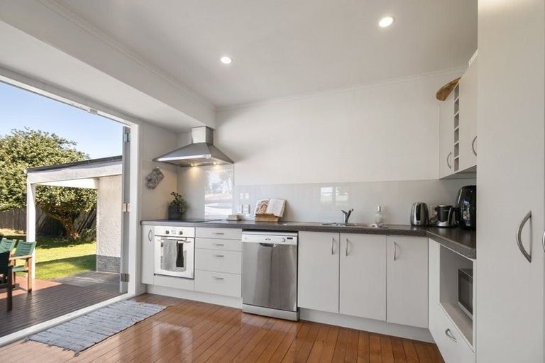 Photo of property in 8 Mead Street, Avondale, Auckland, 1026
