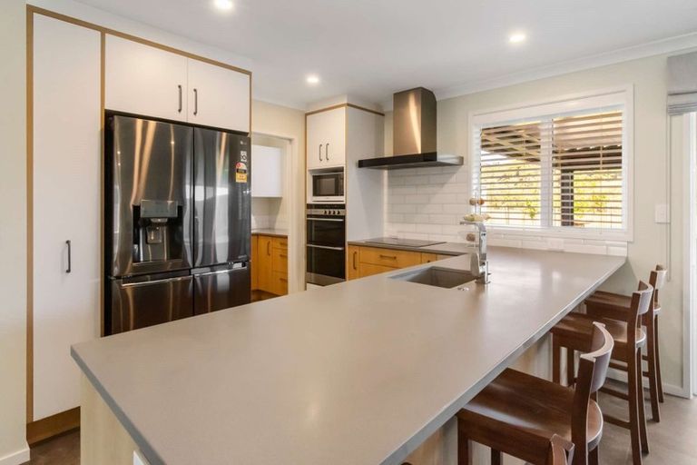 Photo of property in 107 Awataha Crescent, Pyes Pa, Tauranga, 3110