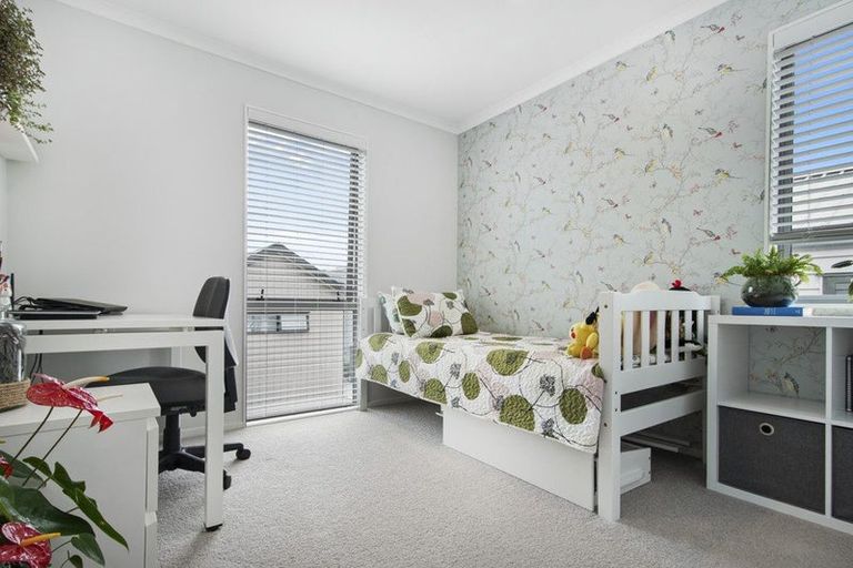 Photo of property in 30 Ringa Matau Road, Hobsonville, Auckland, 0616