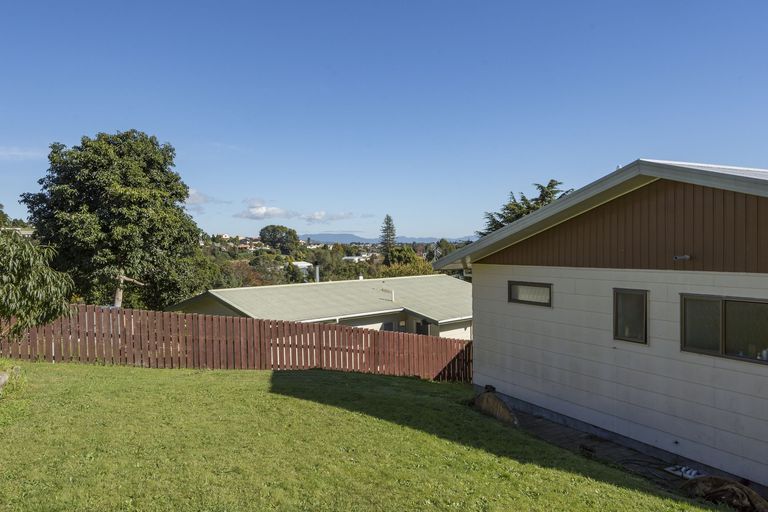 Photo of property in 11 Dunton Drive, Welcome Bay, Tauranga, 3112