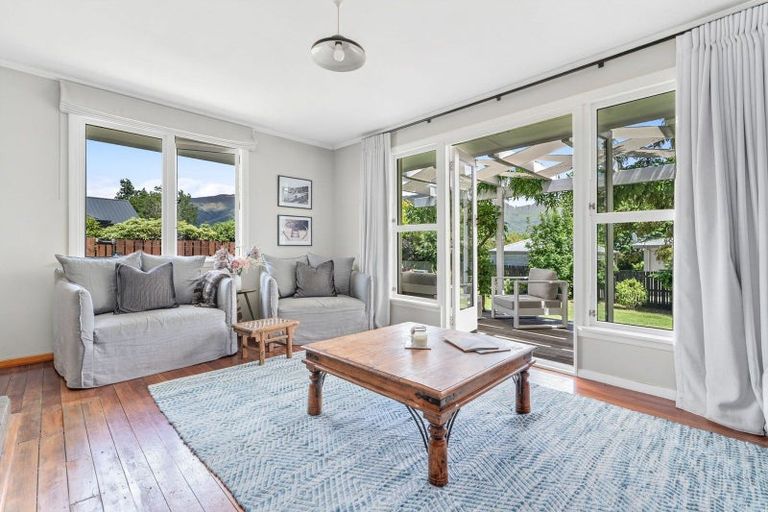 Photo of property in 105 Hunter Crescent, Wanaka, 9305