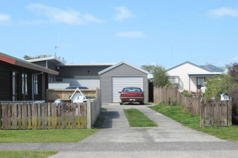 Photo of property in 3b Lyn Grove, Papamoa Beach, Papamoa, 3118