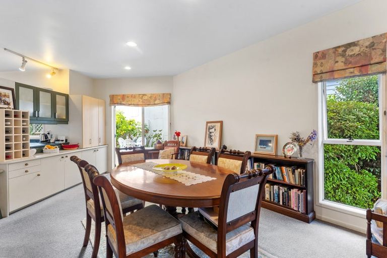 Photo of property in 2/51 Prospect Terrace, Milford, Auckland, 0620