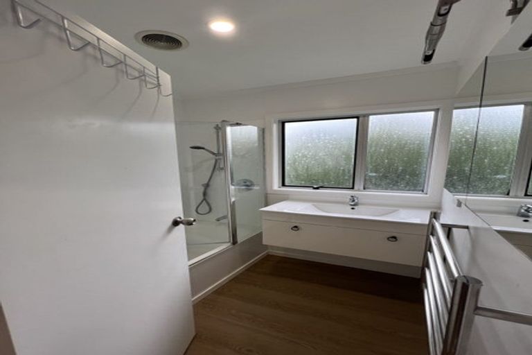 Photo of property in 2/48 Jutland Road, Hauraki, Auckland, 0622