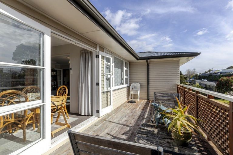 Photo of property in 61 Clawton Street, Westown, New Plymouth, 4310